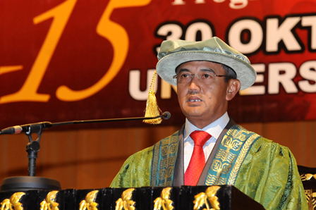 Prof. Datuk Fauzi, the Vice Chancellor of UPM